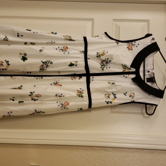 Disney Alice in Wonderland Tea Time Dress - Picture 2 of 4